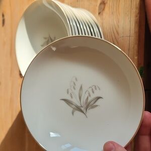 Kayson's white bowls